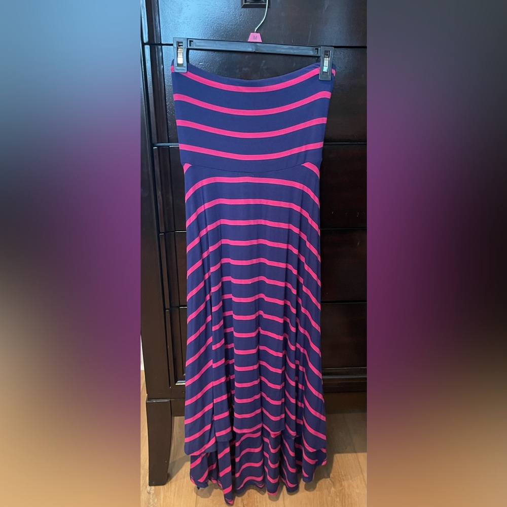 NAVY & PINK Motherhood Maternity Dress.